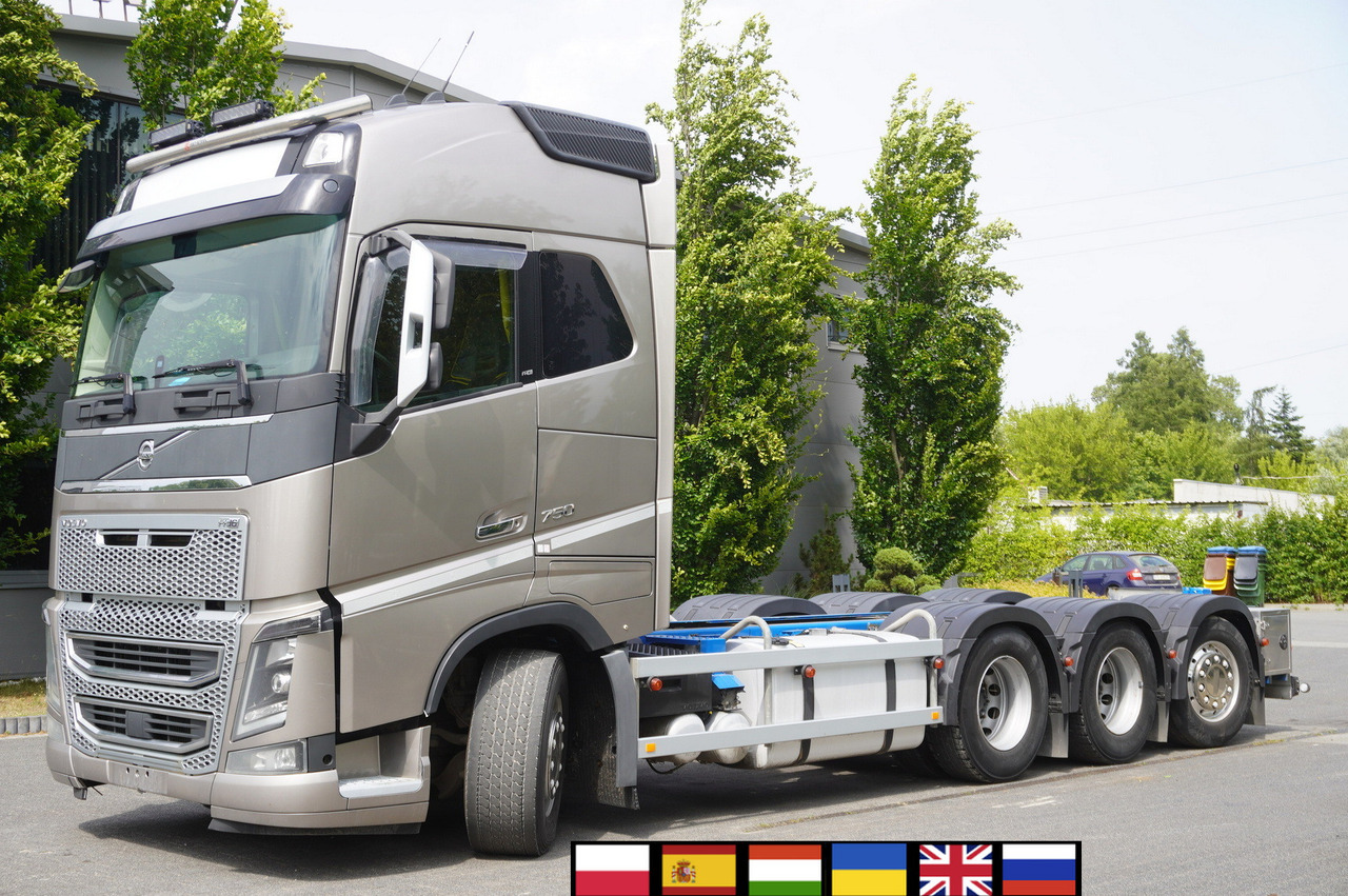 VOLVO Volvo FH16 750 8x4x4 / 750 HP! / Frame 685 cm / Steered 4th axle - 起重车:图1 VOLVO Volvo FH16 750 8x4x4 / 750 HP! / Frame 685 cm / Steered 4th axle - 起重车:图1