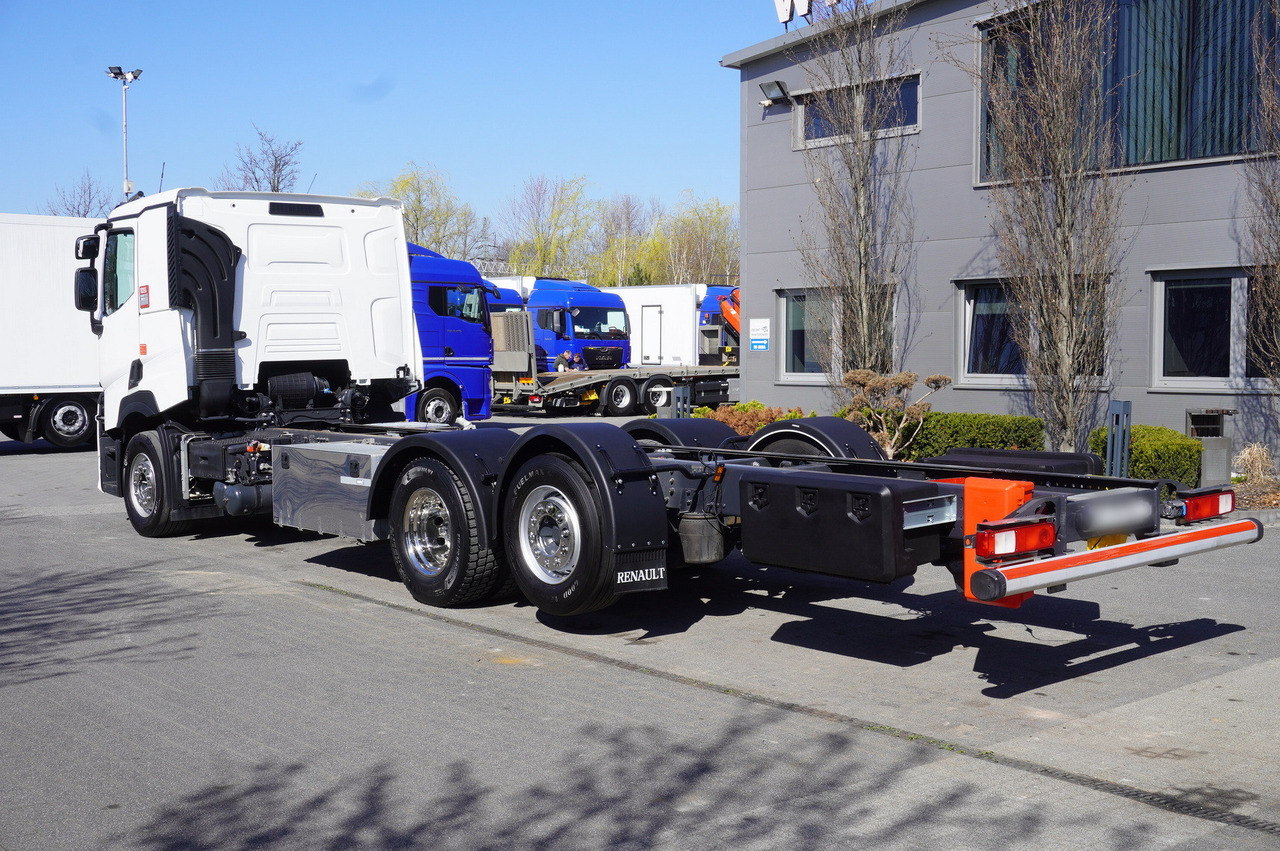 Volvo Renault T520 DTI 13 6x2 / Chassis 8.3 m / 2022 / steered axle - 驾驶室底盘卡车:图3 Volvo Renault T520 DTI 13 6x2 / Chassis 8.3 m / 2022 / steered axle - 驾驶室底盘卡车:图3