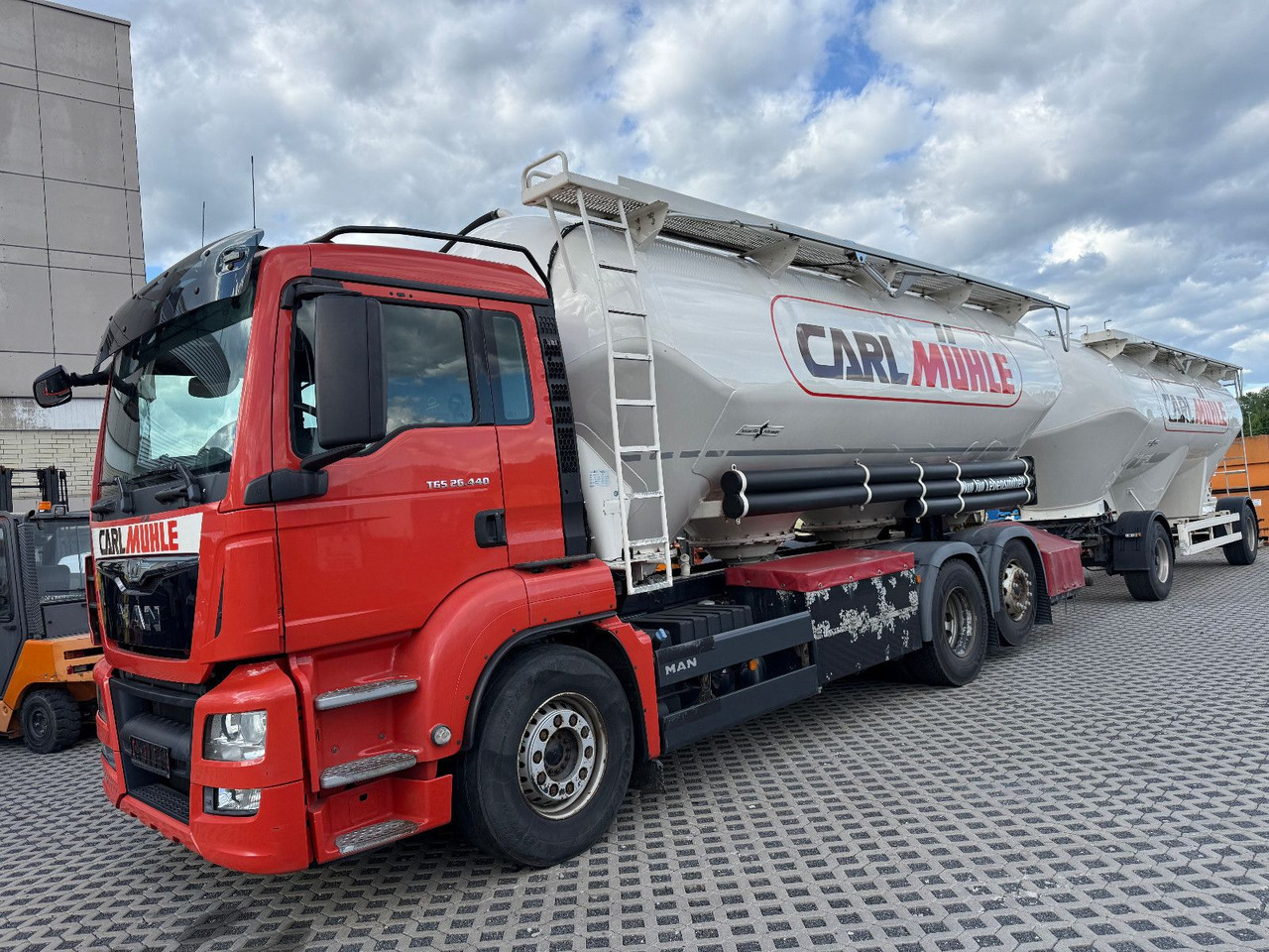 MAN TGS 26,440 Silo 31m³ Getreide Staub Rieselgüter - 真空车:图1 MAN TGS 26,440 Silo 31m³ Getreide Staub Rieselgüter - 真空车:图1