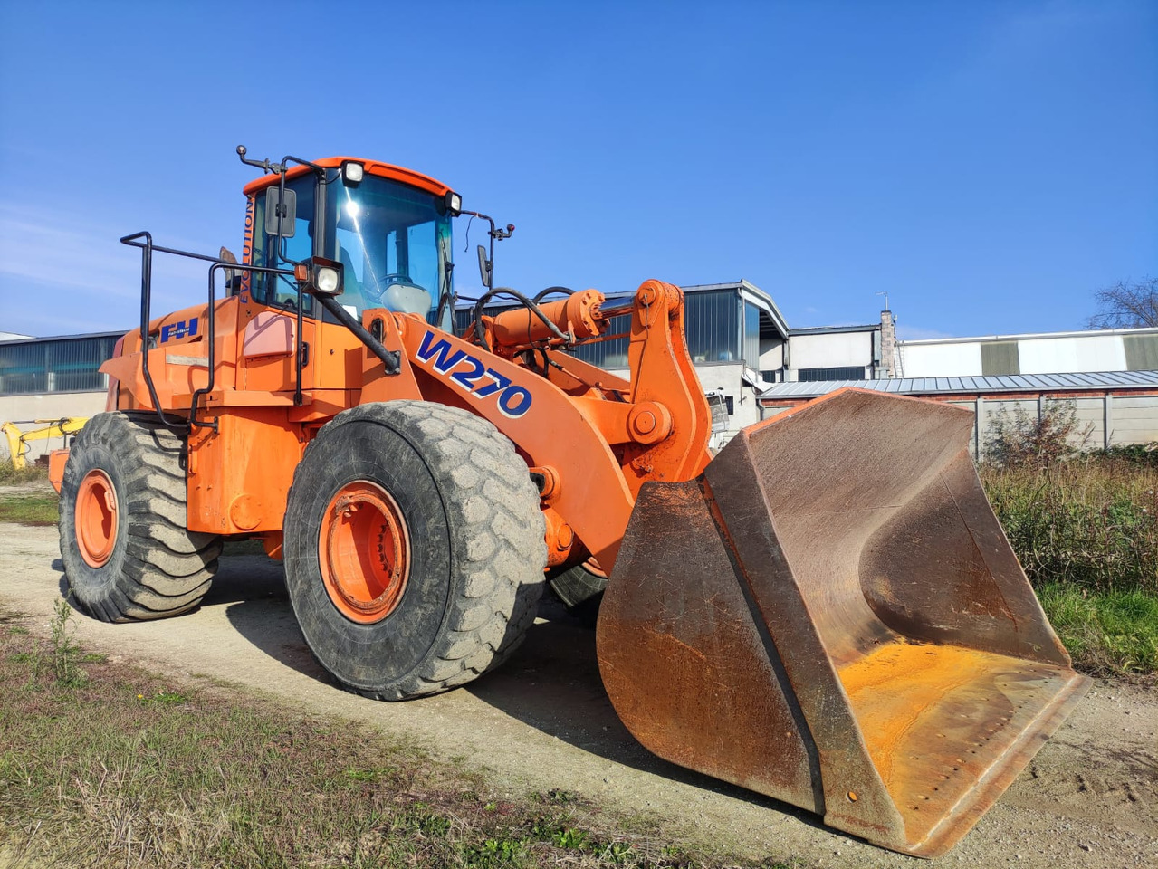 FIAT KOBELCO W270 - 轮式装载机:图3 FIAT KOBELCO W270 - 轮式装载机:图3