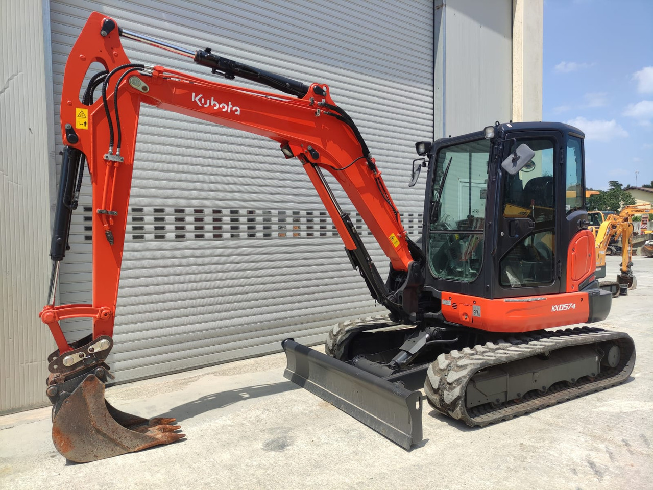 KUBOTA KX057-4 - 小型挖掘机:图1 KUBOTA KX057-4 - 小型挖掘机:图1