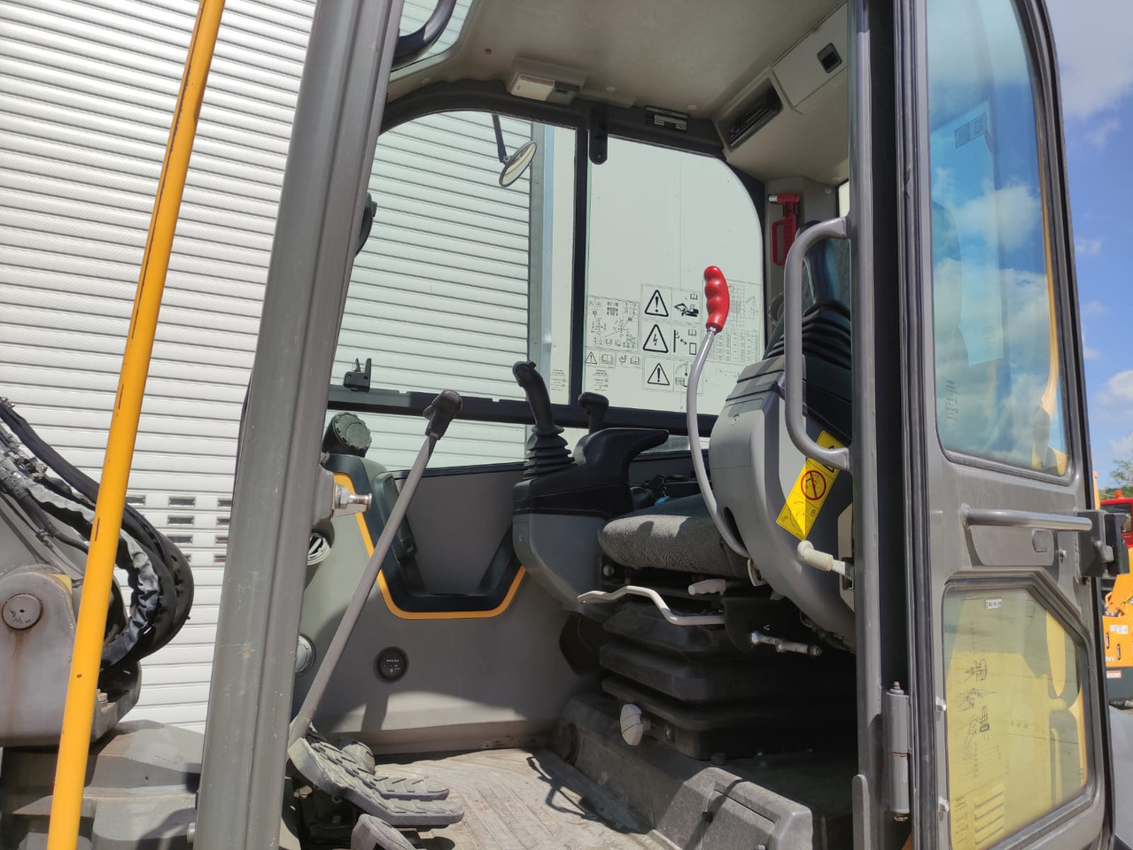 VOLVO ECR88D - 履带式挖掘机:图5 VOLVO ECR88D - 履带式挖掘机:图5