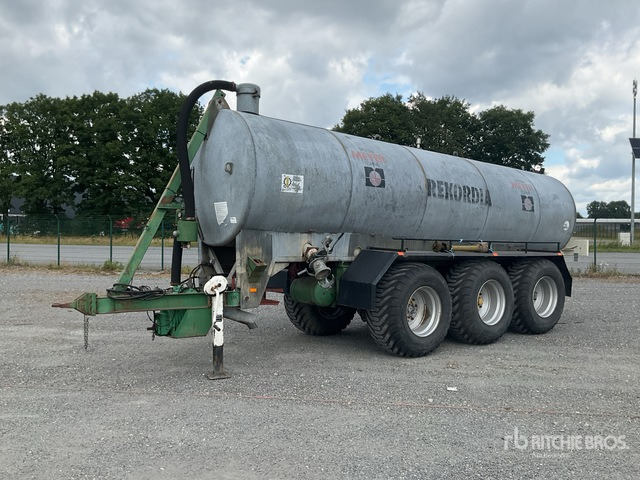 1987 Meyer-Lohne VW 18000 Tri/A Liquid Manure Spreader - 浆罐车:图2 1987 Meyer-Lohne VW 18000 Tri/A Liquid Manure Spreader - 浆罐车:图2