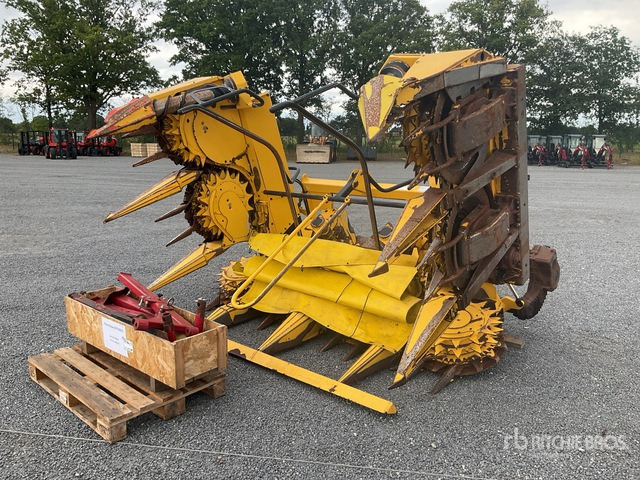 2010 New Holland 360 Forage Harvester Header - 饲料收割机附件:图1 2010 New Holland 360 Forage Harvester Header - 饲料收割机附件:图1