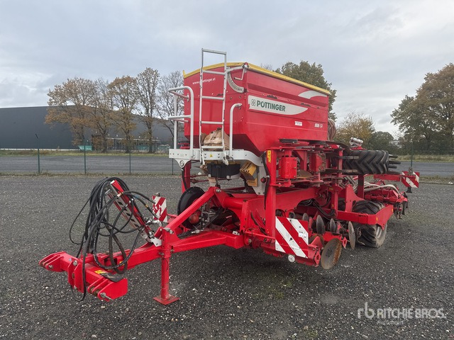 2012 Poettinger Terrasem C4 Artis Seed Drill - 条播机:图3 2012 Poettinger Terrasem C4 Artis Seed Drill - 条播机:图3