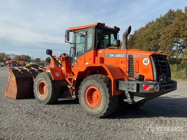 2016 Doosan DL250-3 Wheel Loader - 轮式装载机:图4 2016 Doosan DL250-3 Wheel Loader - 轮式装载机:图4