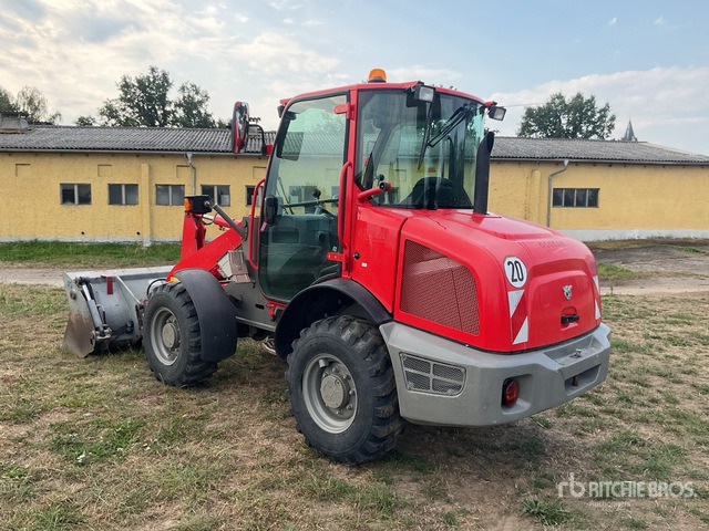 2017 Case 121F Wheel Loader - 轮式装载机:图3 2017 Case 121F Wheel Loader - 轮式装载机:图3