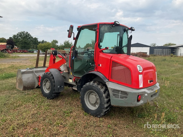 2017 Case 121F Wheel Loader - 轮式装载机:图4 2017 Case 121F Wheel Loader - 轮式装载机:图4