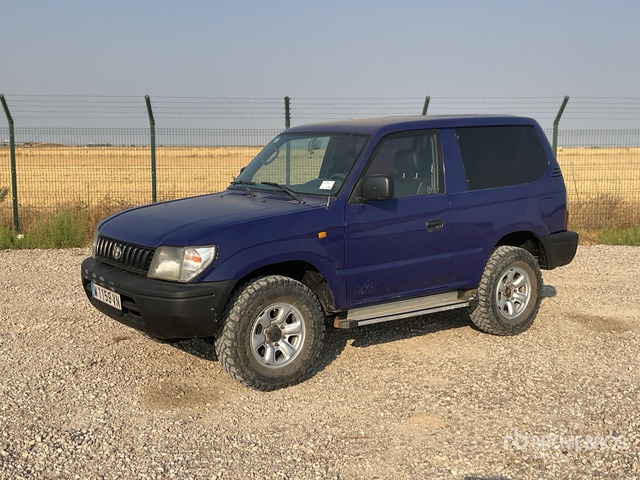 1998 Toyota Land Cruiser AWD SUV - 越野车:图3 1998 Toyota Land Cruiser AWD SUV - 越野车:图3