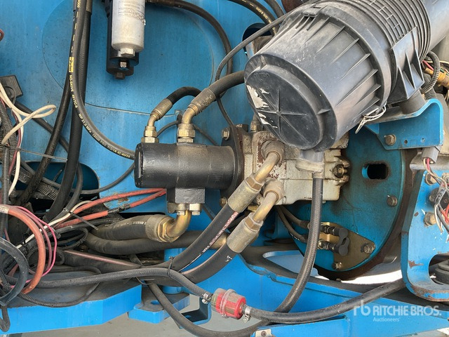 伸缩臂 2000 Genie S125 4WD Diesel Telescopic Boom Lift:图6 伸缩臂 2000 Genie S125 4WD Diesel Telescopic Boom Lift:图6