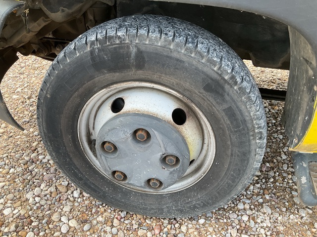 2000 Renault Mascott 4x2 Flatbed Truck - 栏板式/ 平板卡车:图5 2000 Renault Mascott 4x2 Flatbed Truck - 栏板式/ 平板卡车:图5