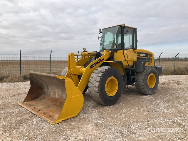 2004 Komatsu WA250-5H Wheel Loader - 轮式装载机:图2 2004 Komatsu WA250-5H Wheel Loader - 轮式装载机:图2