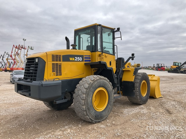 2004 Komatsu WA250-5H Wheel Loader - 轮式装载机:图3 2004 Komatsu WA250-5H Wheel Loader - 轮式装载机:图3