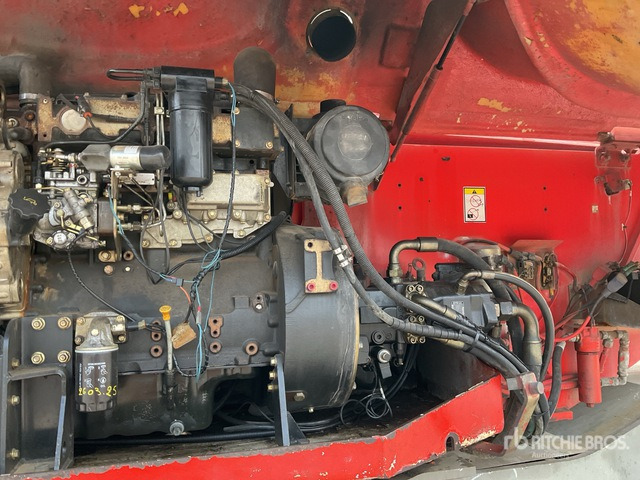 2006 Haulotte HA32PX 4WD Diesel Articulating Boom Lift - 铰接臂:图5 2006 Haulotte HA32PX 4WD Diesel Articulating Boom Lift - 铰接臂:图5