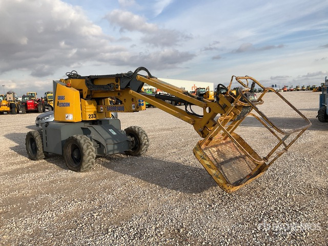 铰接臂 2007 Haulotte HA12PX 4WD Diesel Articulating Boom Lift：图6