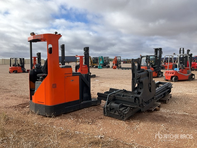 2010 BT VRE150 Carga Trilateral (Inoperable) Electric Stacker - 前移式叉车:图4 2010 BT VRE150 Carga Trilateral (Inoperable) Electric Stacker - 前移式叉车:图4