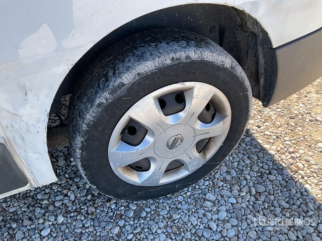 2011 Nissan Primastar Cargo Van - 小型货车:图4 2011 Nissan Primastar Cargo Van - 小型货车:图4