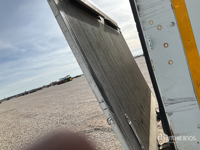 2012 Iveco Eurocargo 75E18 4x2 Van Truck - 厢式卡车:图5 2012 Iveco Eurocargo 75E18 4x2 Van Truck - 厢式卡车:图5