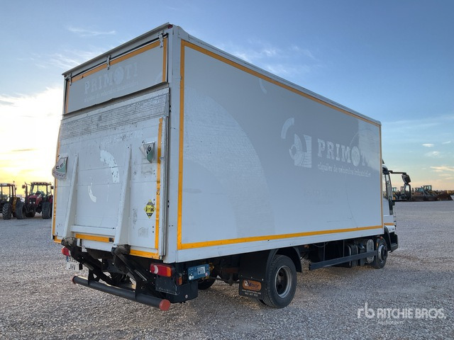 2012 Iveco Eurocargo 75E18 4x2 Van Truck - 厢式卡车:图3 2012 Iveco Eurocargo 75E18 4x2 Van Truck - 厢式卡车:图3