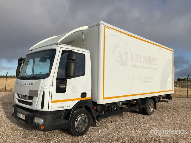 2012 Iveco Eurocargo 75E18 4x2 Van Truck - 厢式卡车:图2 2012 Iveco Eurocargo 75E18 4x2 Van Truck - 厢式卡车:图2