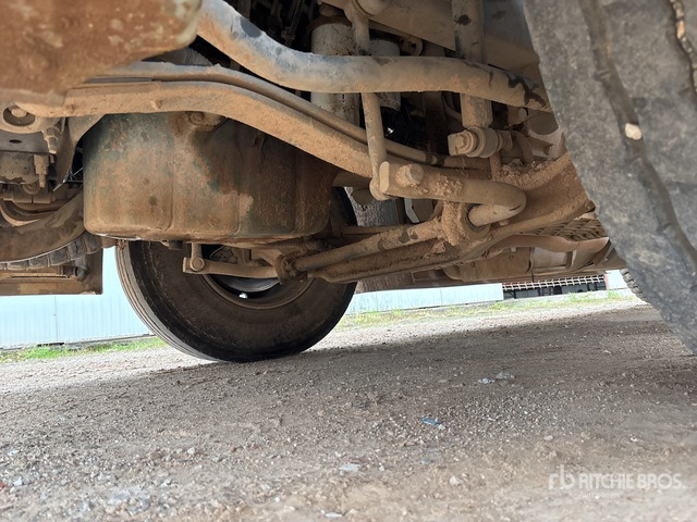 2013 Volvo FH500 4x2 S/A Sleeper Truck Tractor - 牵引车:图5 2013 Volvo FH500 4x2 S/A Sleeper Truck Tractor - 牵引车:图5