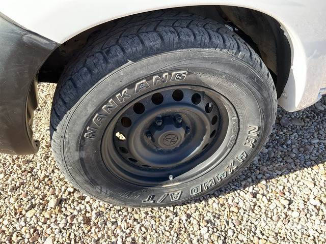 2015 Toyota Hilux 4x4 Crew Cab Pickup - 皮卡车:图5 2015 Toyota Hilux 4x4 Crew Cab Pickup - 皮卡车:图5