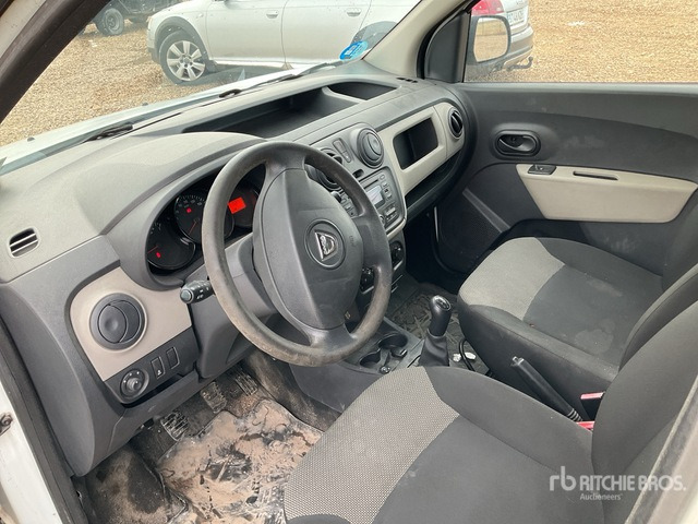 2016 DACIA Dokker Cargo Van - 小型货车:图4 2016 DACIA Dokker Cargo Van - 小型货车:图4