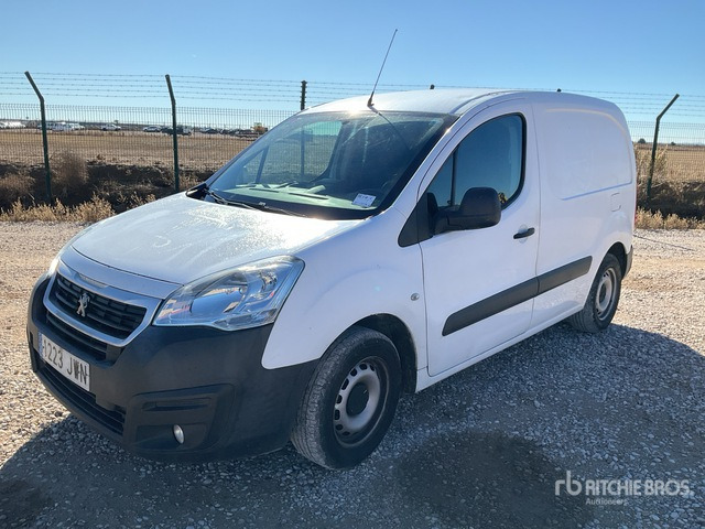2016 Peugeot Partner Cargo Van - 小型货车:图1 2016 Peugeot Partner Cargo Van - 小型货车:图1