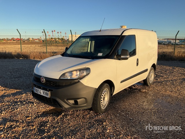 2018 Fiat Doblo Cargo Van - 小型货车:图1 2018 Fiat Doblo Cargo Van - 小型货车:图1