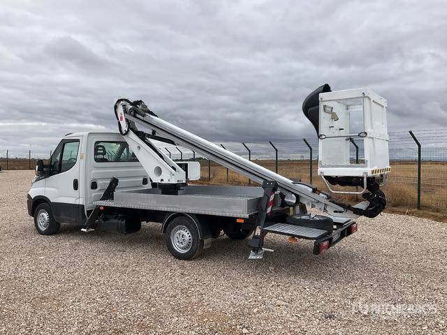 2018 Iveco Daily 35-120 2018 Oil&Steel Scorpion 1812 18 ... Bucket Truck - 车载空中平台:图4 2018 Iveco Daily 35-120 2018 Oil&Steel Scorpion 1812 18 ... Bucket Truck - 车载空中平台:图4
