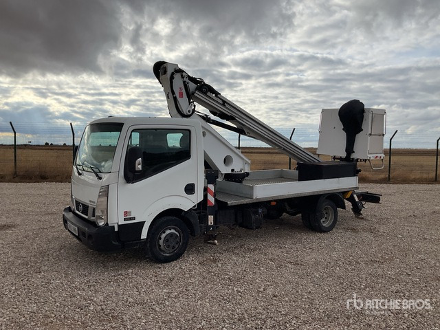 2018 Nissan NT400 35.13 2018 Oil&Steel Scorpion 1812 18 ... Bucket Truck - 车载空中平台:图3 2018 Nissan NT400 35.13 2018 Oil&Steel Scorpion 1812 18 ... Bucket Truck - 车载空中平台:图3