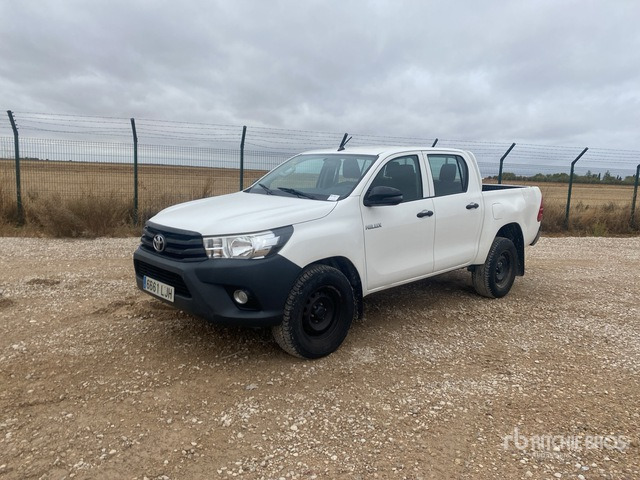 2019 Toyota Hilux 4x4 Pickup - 皮卡车:图2 2019 Toyota Hilux 4x4 Pickup - 皮卡车:图2