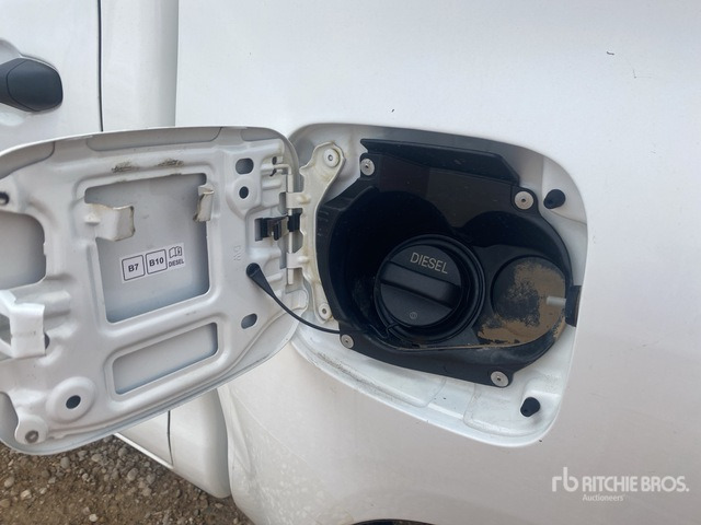 2019 Toyota Hilux 4x4 Pickup - 皮卡车:图5 2019 Toyota Hilux 4x4 Pickup - 皮卡车:图5