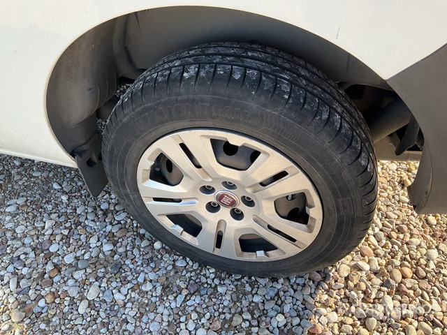 2020 Fiat Doblo Cargo Van - 小型货车:图4 2020 Fiat Doblo Cargo Van - 小型货车:图4