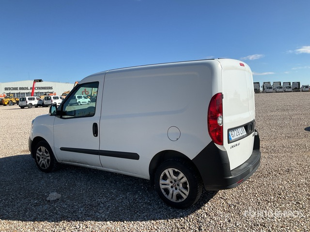 2020 Fiat Doblo Cargo Van - 小型货车:图2 2020 Fiat Doblo Cargo Van - 小型货车:图2
