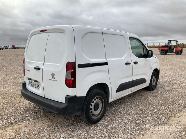 2020 Peugeot Partner Cargo Van - 小型货车:图3 2020 Peugeot Partner Cargo Van - 小型货车:图3