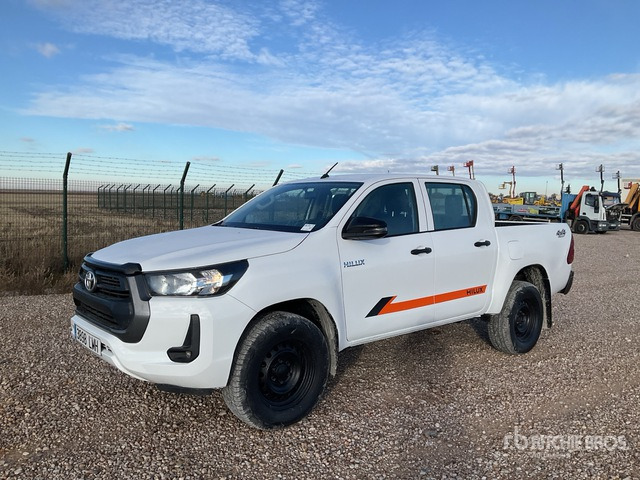 2020 Toyota Hilux 4x4 Crew Cab Pickup - 皮卡车:图2 2020 Toyota Hilux 4x4 Crew Cab Pickup - 皮卡车:图2