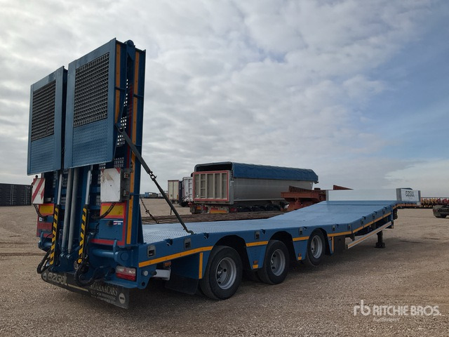 2021 Ozgul Trailer LW329 50 ton Tri/A Lowboy Trailer - 低装载拖车:图5 2021 Ozgul Trailer LW329 50 ton Tri/A Lowboy Trailer - 低装载拖车:图5