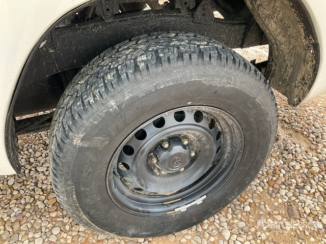 2021 Toyota Hilux 4x4 Crew Cab Pickup - 皮卡车:图4 2021 Toyota Hilux 4x4 Crew Cab Pickup - 皮卡车:图4