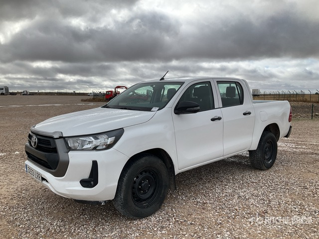 2021 Toyota Hilux 4x4 Crew Cab Pickup - 皮卡车:图3 2021 Toyota Hilux 4x4 Crew Cab Pickup - 皮卡车:图3