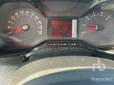 无侧窗厢式货车 CITROEN BERLINGO：图6