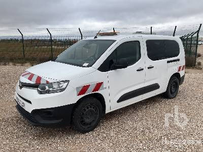 TOYOTA PROACE CITY VER 5 - 汽车:图1 TOYOTA PROACE CITY VER 5 - 汽车:图1
