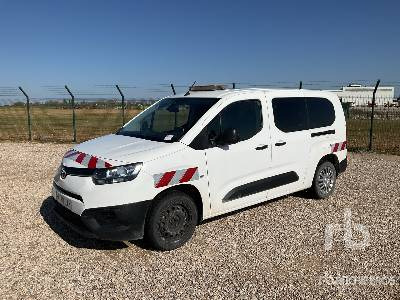 TOYOTA PROACE CITY VER 5 - 汽车:图1 TOYOTA PROACE CITY VER 5 - 汽车:图1