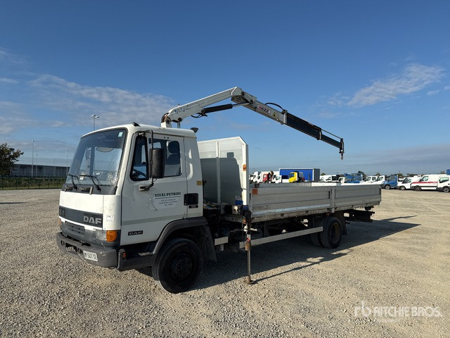 1996 DAF 150E2 PM 4622 2000 kg on 4x2 Flatbed Truck with Crane - 栏板式/ 平板卡车, 起重车:图1 1996 DAF 150E2 PM 4622 2000 kg on 4x2 Flatbed Truck with Crane - 栏板式/ 平板卡车, 起重车:图1