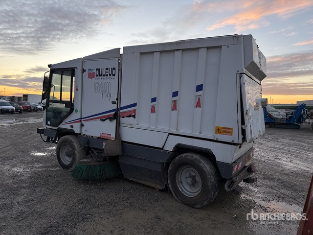 1998 Dulevo 5000 Sweeper Truck - 道路清扫机:图2 1998 Dulevo 5000 Sweeper Truck - 道路清扫机:图2