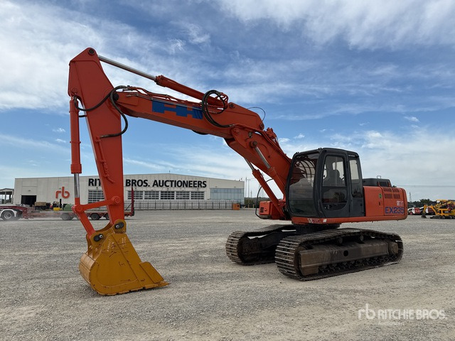 2000 Fiat-Hitachi EX235 Escavatore cingolato - 履带式挖掘机:图1 2000 Fiat-Hitachi EX235 Escavatore cingolato - 履带式挖掘机:图1