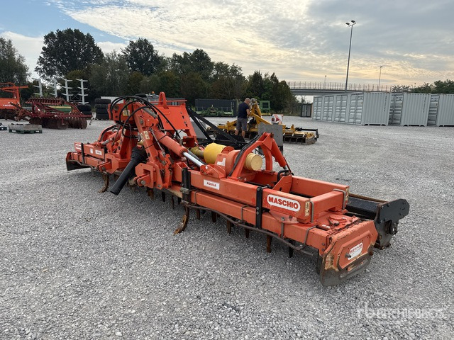 2004 Maschio Gaspardo Aquila 5000 5 m Harrow - 动力耙:图1 2004 Maschio Gaspardo Aquila 5000 5 m Harrow - 动力耙:图1