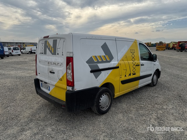 2009 Fiat Scudo Autocarro furgonato - 紧凑型面包车:图3 2009 Fiat Scudo Autocarro furgonato - 紧凑型面包车:图3