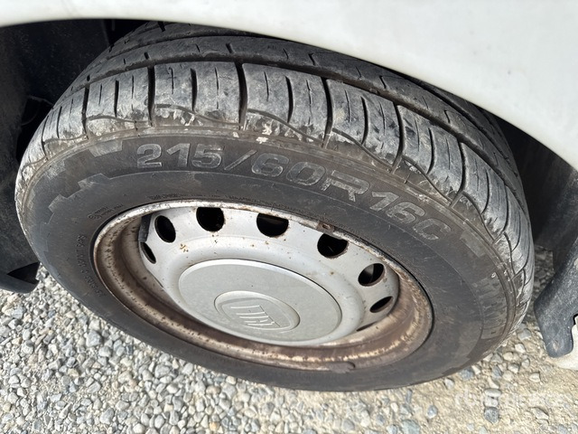 2009 Fiat Scudo Autocarro furgonato - 紧凑型面包车:图5 2009 Fiat Scudo Autocarro furgonato - 紧凑型面包车:图5