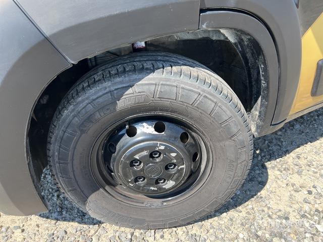 2010 Fiat Ducato 160 Mjt Autocarro furgonato - 无侧窗厢式货车:图5 2010 Fiat Ducato 160 Mjt Autocarro furgonato - 无侧窗厢式货车:图5